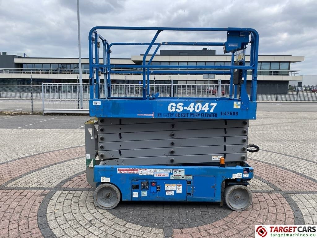 Ножничный подъемник Genie GS4047 Electric 4047 Scissor Work Lift 1389cm: фото 34