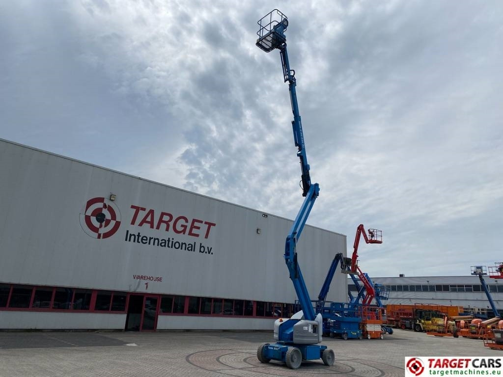 Genie Z-40/23N RJ Articulated Electric Boom Lift 1432cm - Коленчатый подъемник: фото 5 Genie Z-40/23N RJ Articulated Electric Boom Lift 1432cm - Коленчатый подъемник: фото 5