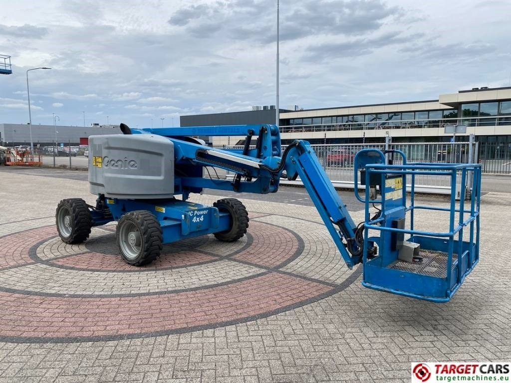 Genie Z-45/25J Articulated 4x4 Diesel Boom Work Lift 16M - Коленчатый подъемник: фото 2 Genie Z-45/25J Articulated 4x4 Diesel Boom Work Lift 16M - Коленчатый подъемник: фото 2