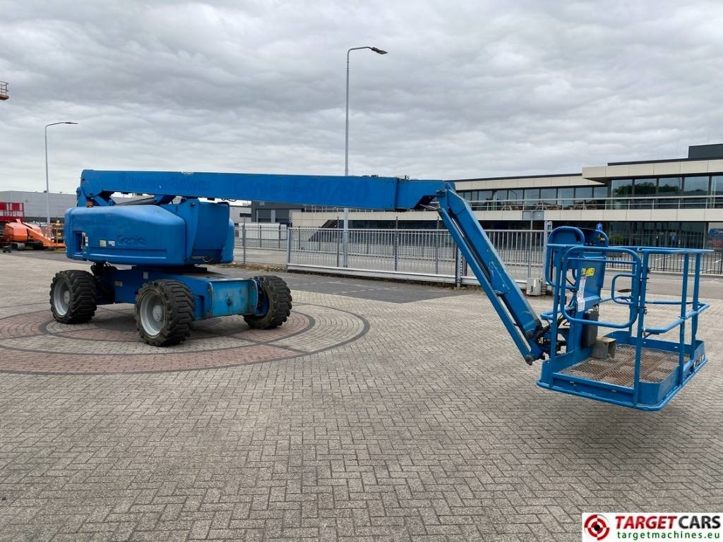 Genie Z-80/60 Articulated 4x4x4 Diesel Boom Lift 2577cm - Коленчатый подъемник: фото 2 Genie Z-80/60 Articulated 4x4x4 Diesel Boom Lift 2577cm - Коленчатый подъемник: фото 2