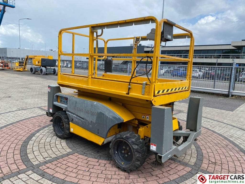 Haulotte Compact 10DX Diesel 4x4 Scissor Work Lift 1015cm - Ножничный подъемник: фото 2 Haulotte Compact 10DX Diesel 4x4 Scissor Work Lift 1015cm - Ножничный подъемник: фото 2