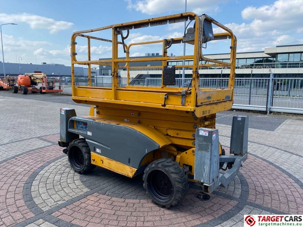 Haulotte Compact 12DX Diesel 4x4 Scissor Work Lift 1206cm - Ножничный подъемник: фото 2 Haulotte Compact 12DX Diesel 4x4 Scissor Work Lift 1206cm - Ножничный подъемник: фото 2
