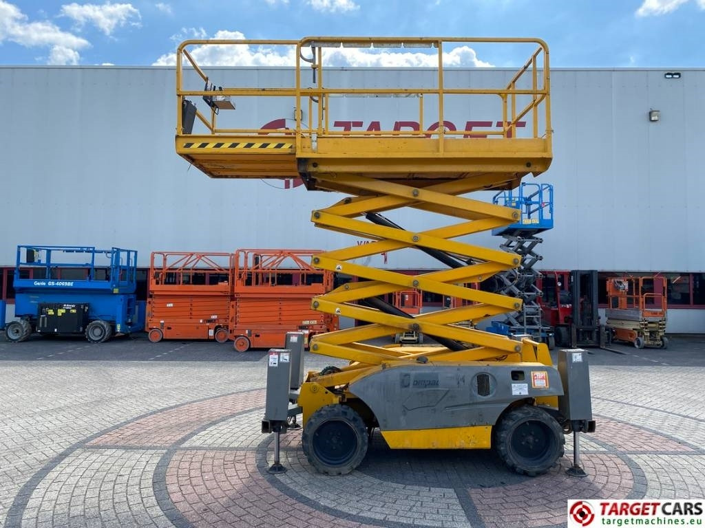 Haulotte Compact 12DX Diesel 4x4 Scissor Work Lift 1206cm - Ножничный подъемник: фото 5 Haulotte Compact 12DX Diesel 4x4 Scissor Work Lift 1206cm - Ножничный подъемник: фото 5