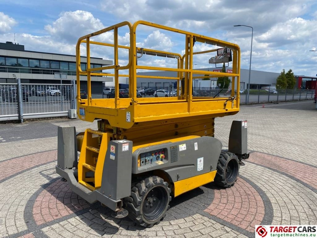 Haulotte Compact 12DX Diesel 4x4 Scissor Work Lift 1206cm - Ножничный подъемник: фото 3 Haulotte Compact 12DX Diesel 4x4 Scissor Work Lift 1206cm - Ножничный подъемник: фото 3