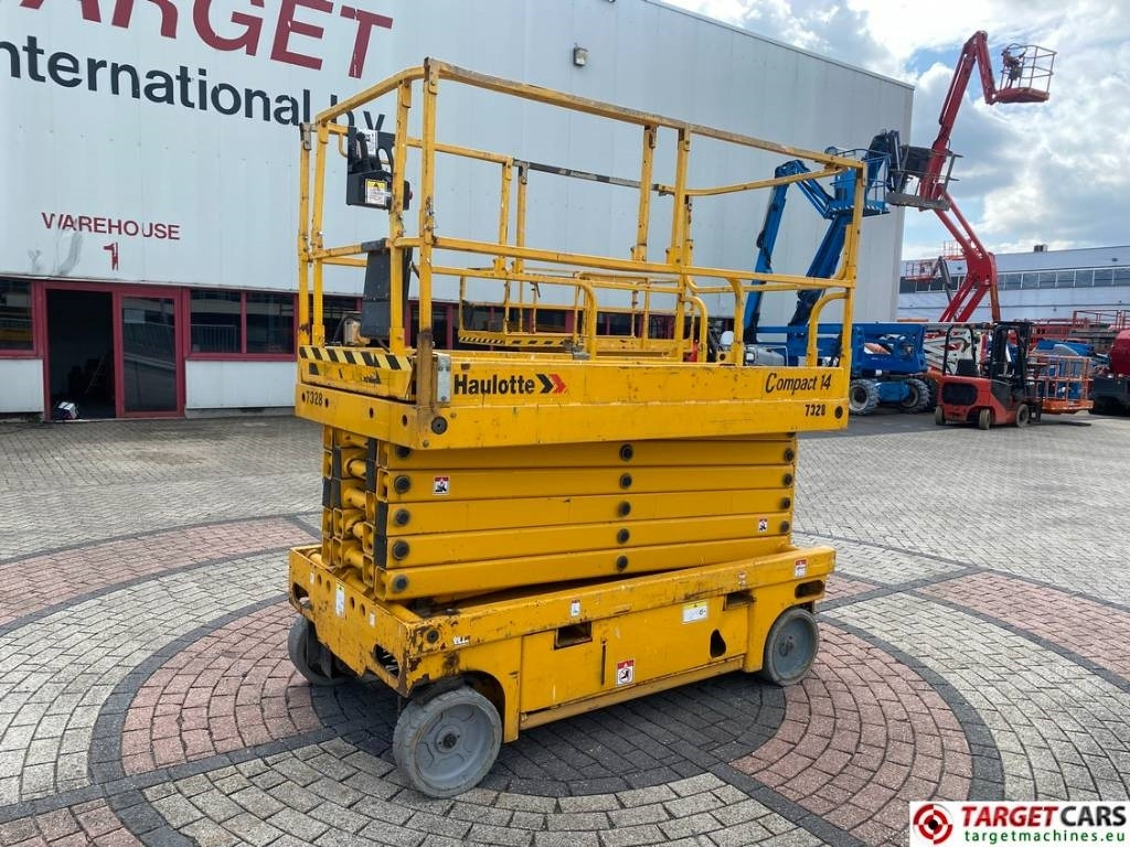 Haulotte Compact 14 Electric Scissor Work Lift 1385cm - Ножничный подъемник: фото 1 Haulotte Compact 14 Electric Scissor Work Lift 1385cm - Ножничный подъемник: фото 1