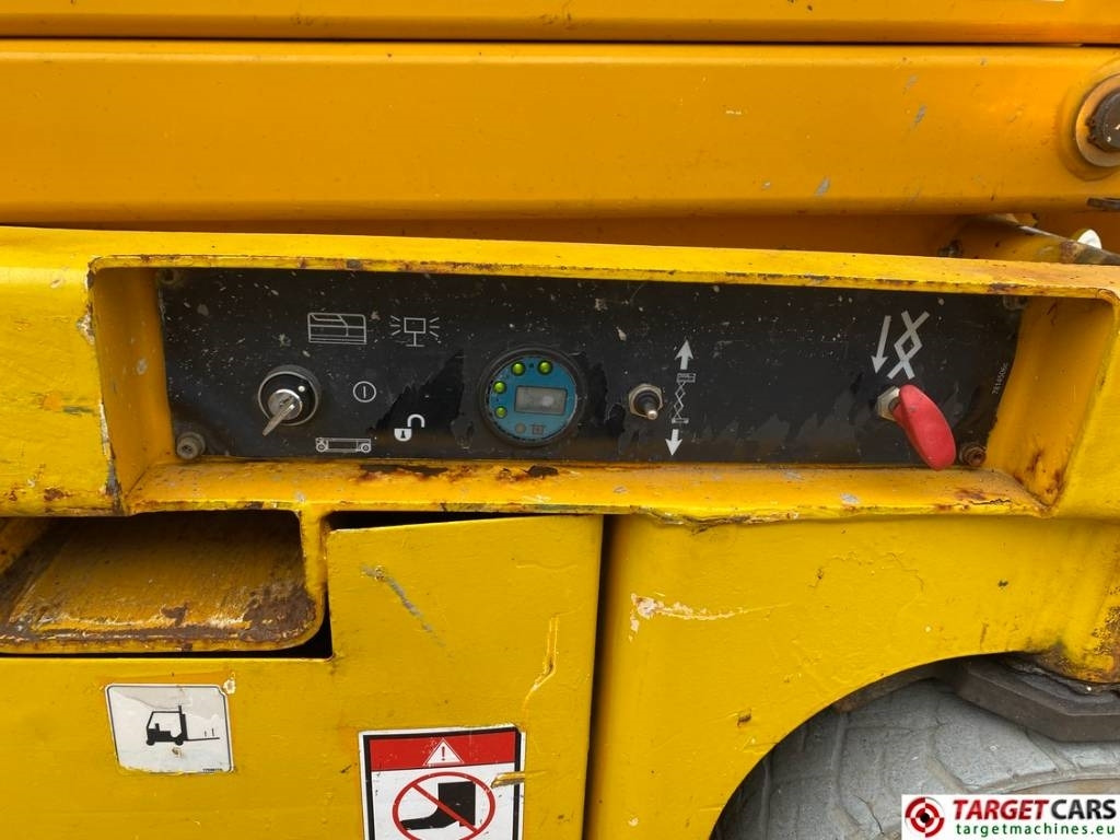 Ножничный подъемник Haulotte Compact 14 Electric Scissor Work Lift 1385cm: фото 11