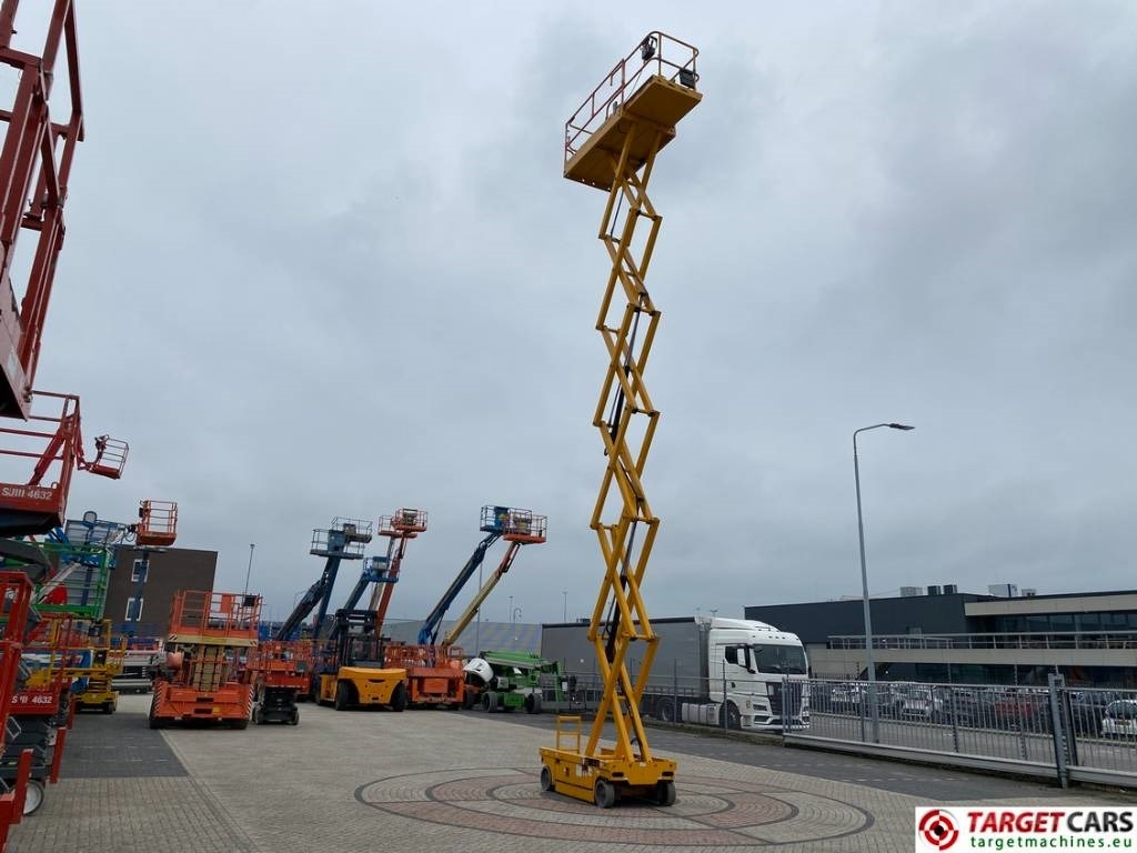 Ножничный подъемник Haulotte Compact 14 Electric Scissor Work Lift 1385cm: фото 7