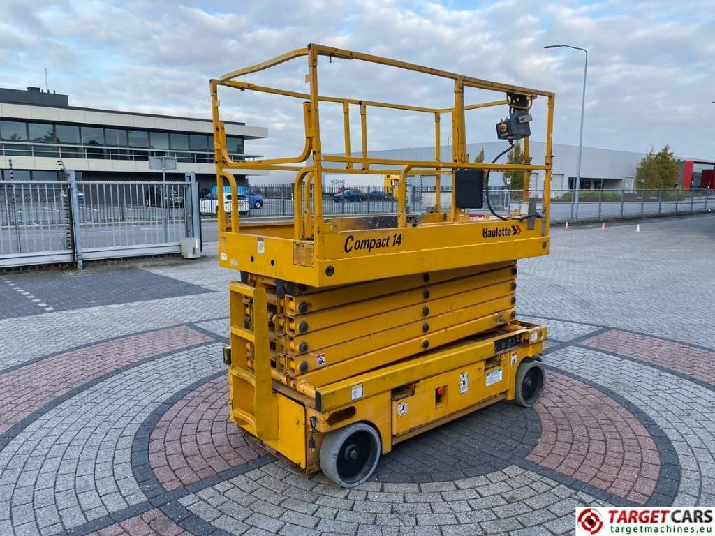 Haulotte Compact 14 Electric Scissor Work Lift 1385cm - Ножничный подъемник: фото 3 Haulotte Compact 14 Electric Scissor Work Lift 1385cm - Ножничный подъемник: фото 3