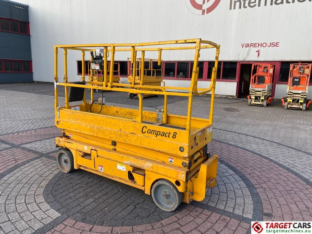 Haulotte Compact 8 Electric Scissor Work Lift 818cm - Ножничный подъемник: фото 4 Haulotte Compact 8 Electric Scissor Work Lift 818cm - Ножничный подъемник: фото 4