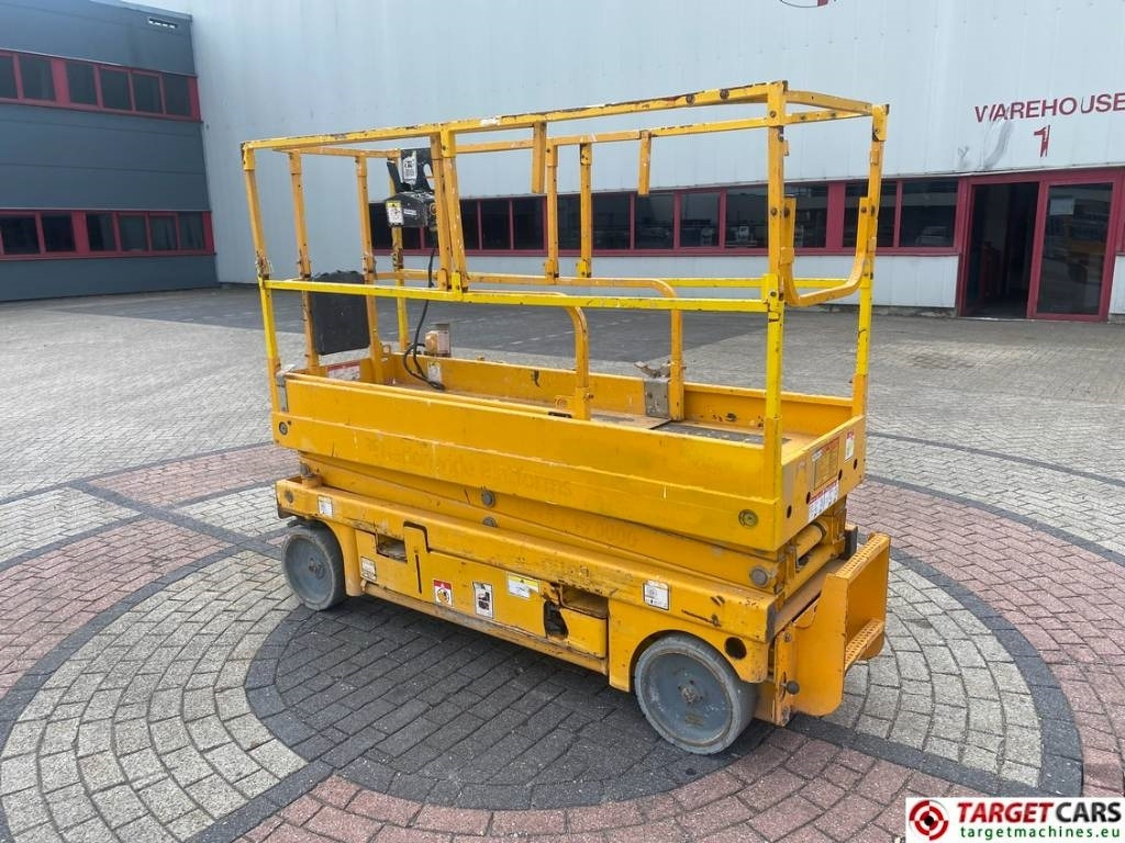 Haulotte Compact 8 Electric Scissor Work Lift 818cm  - Ножничный подъемник: фото 4 Haulotte Compact 8 Electric Scissor Work Lift 818cm  - Ножничный подъемник: фото 4