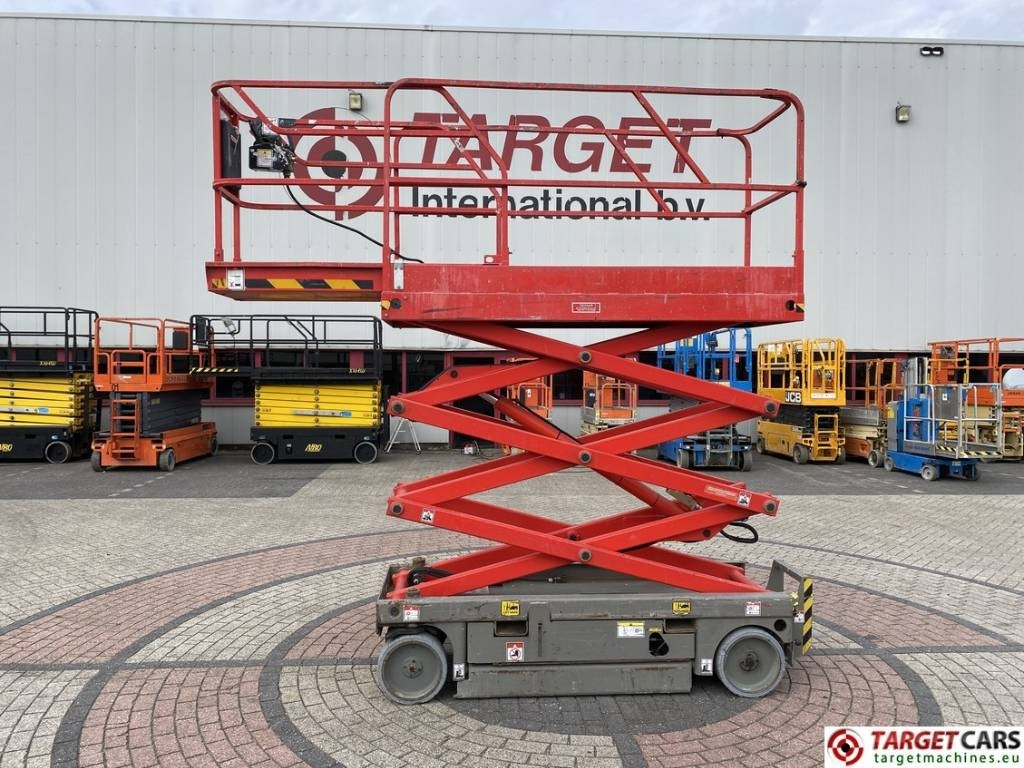 Haulotte Compact 8 Electric Scissor Work Lift 818cm - Ножничный подъемник: фото 5 Haulotte Compact 8 Electric Scissor Work Lift 818cm - Ножничный подъемник: фото 5