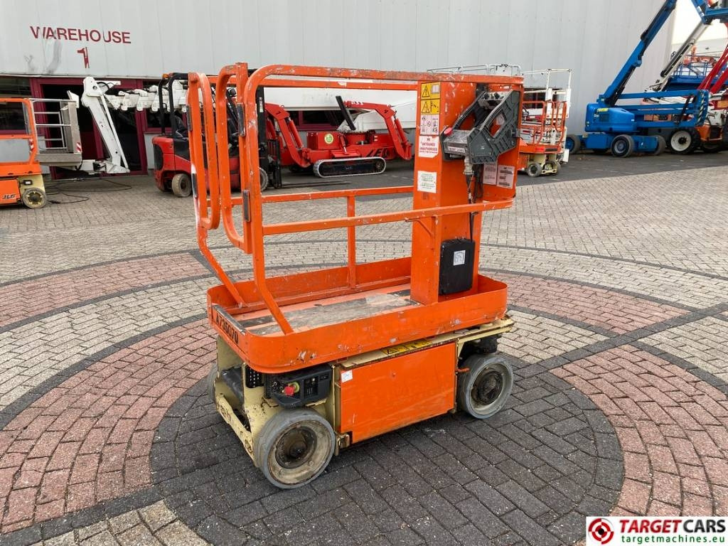 JLG 1230ES Electric Vertical Mast Work Lift 566cm - Вертикальный мачтовый подъемник: фото 1 JLG 1230ES Electric Vertical Mast Work Lift 566cm - Вертикальный мачтовый подъемник: фото 1
