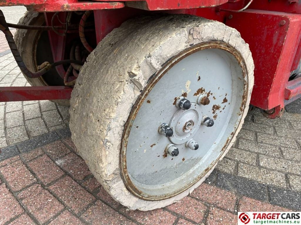 Ножничный подъемник Liftlux SL210-12 E4/4WD Electric Scissor Work Lift 2300cm: фото 21 Ножничный подъемник Liftlux SL210-12 E4/4WD Electric Scissor Work Lift 2300cm: фото 21