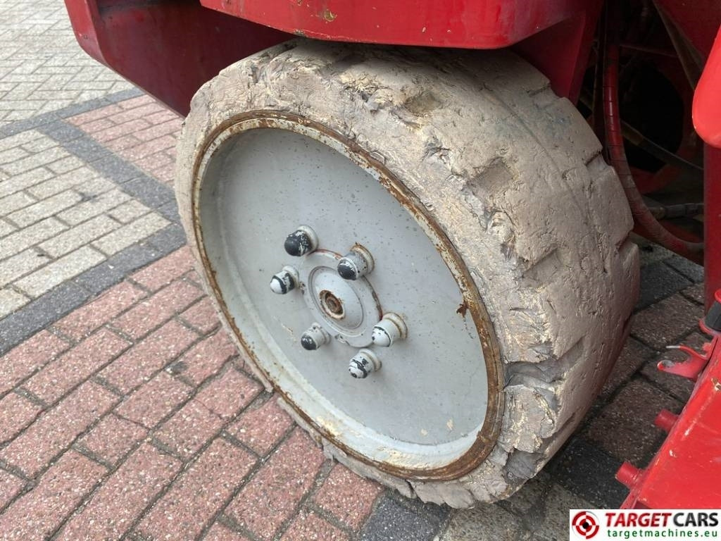 Ножничный подъемник Liftlux SL210-12 E4/4WD Electric Scissor Work Lift 2300cm: фото 23 Ножничный подъемник Liftlux SL210-12 E4/4WD Electric Scissor Work Lift 2300cm: фото 23