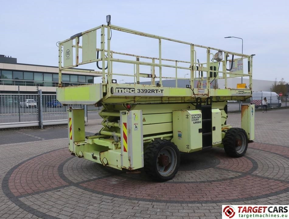 MEC 3392RT-T Diesel 4x4 Scissor Work LIft 1200cm  - Ножничный подъемник: фото 3 MEC 3392RT-T Diesel 4x4 Scissor Work LIft 1200cm  - Ножничный подъемник: фото 3