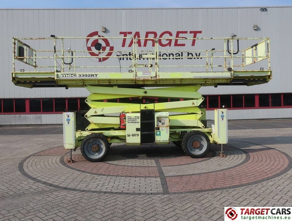 MEC 3392RT-T Diesel 4x4 Scissor Work Lift 1200cm  - Ножничный подъемник: фото 5 MEC 3392RT-T Diesel 4x4 Scissor Work Lift 1200cm  - Ножничный подъемник: фото 5