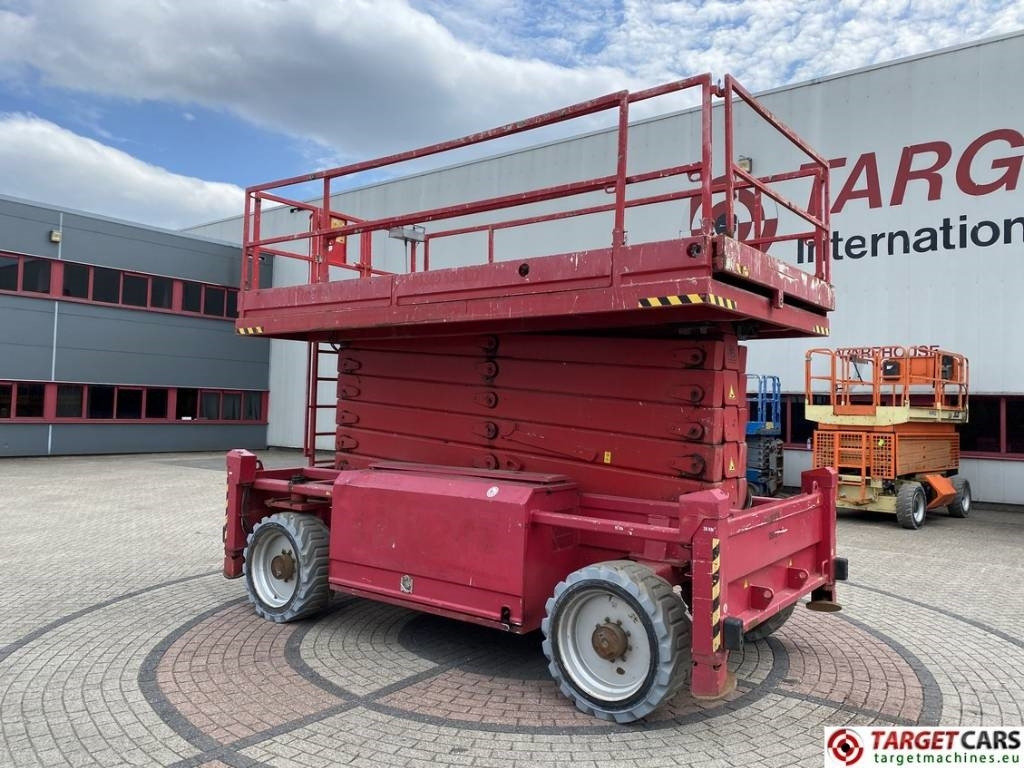 PB-Lift S225-24DS 4WD Diesel 4x4 Scissor Work Lift 2250cm - Ножничный подъемник: фото 4 PB-Lift S225-24DS 4WD Diesel 4x4 Scissor Work Lift 2250cm - Ножничный подъемник: фото 4