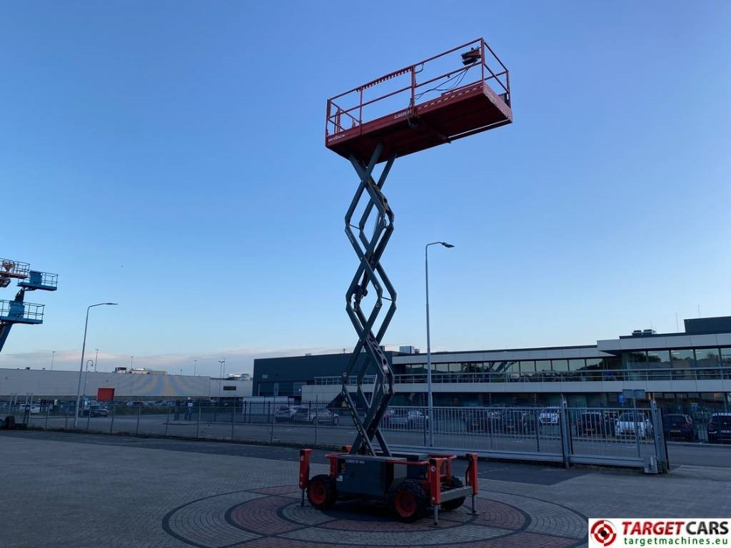 Ножничный подъемник SkyJack SJ6826RT Diesel 4x4 Scissor 6826 Work Lift 992cm: фото 7