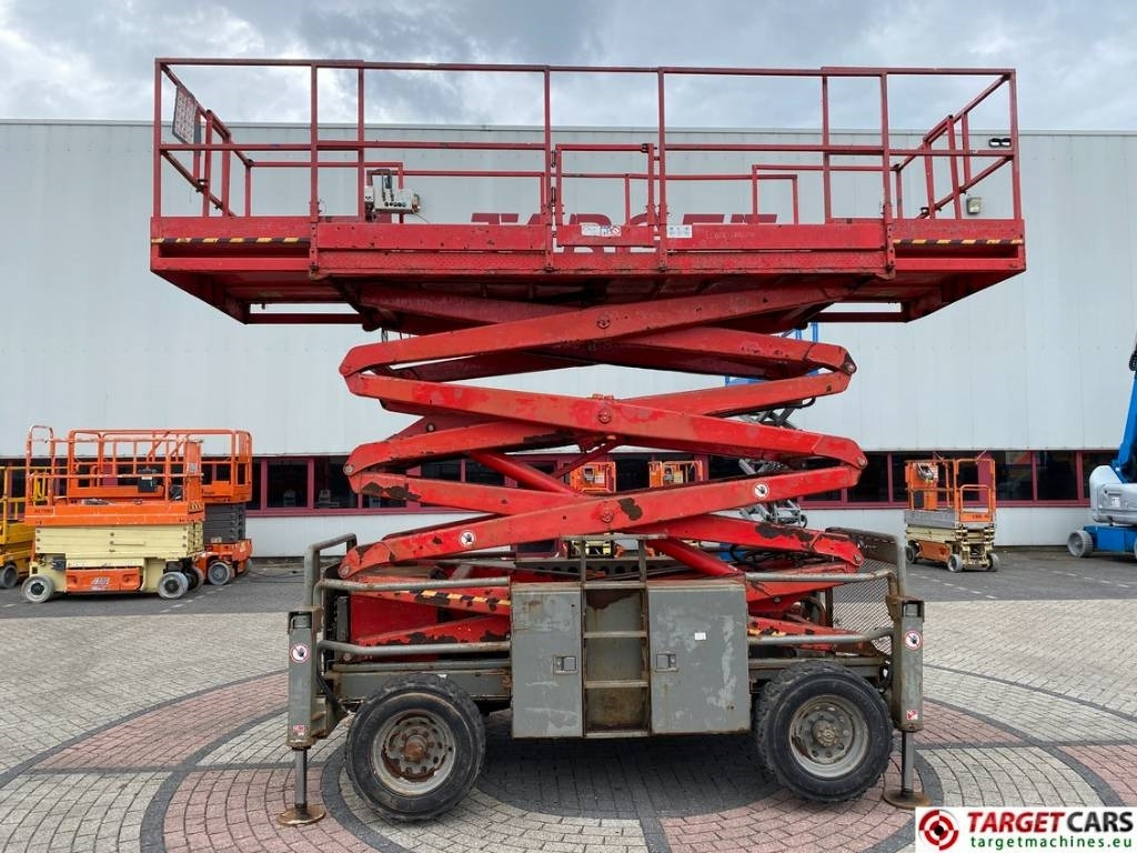 SkyJack SJ8841RT Diesel 4x4 Scissor Work Lift 1430cm - Ножничный подъемник: фото 5 SkyJack SJ8841RT Diesel 4x4 Scissor Work Lift 1430cm - Ножничный подъемник: фото 5