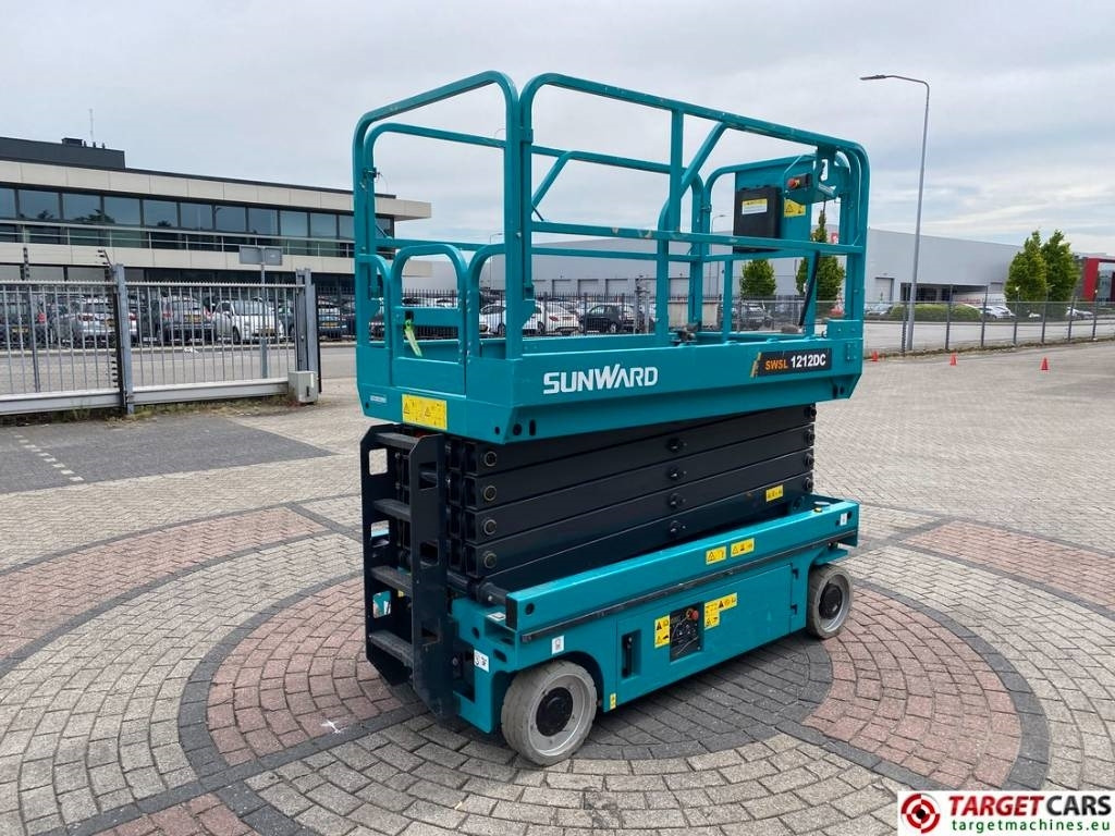 Sunward SWSL1212DC Electric Scissor Work Lift 1200cm - Ножничный подъемник: фото 3 Sunward SWSL1212DC Electric Scissor Work Lift 1200cm - Ножничный подъемник: фото 3