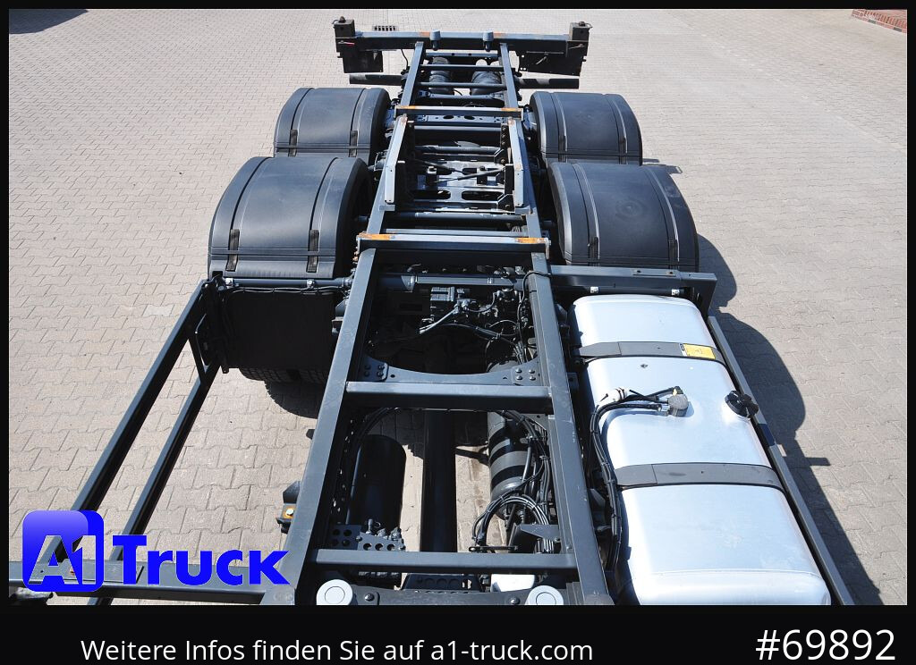 MERCEDES-BENZ 2548, Multi BDF, Wechsler, 7.45-7.82, MIDI, LIftachse - Грузовик-контейнеровоз/ Сменный кузов: фото 3 MERCEDES-BENZ 2548, Multi BDF, Wechsler, 7.45-7.82, MIDI, LIftachse - Грузовик-контейнеровоз/ Сменный кузов: фото 3