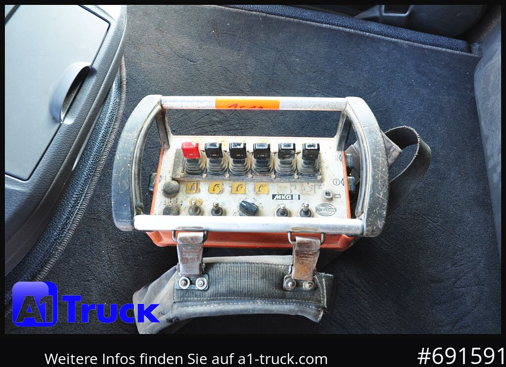 MERCEDES-BENZ Actros 1844 MP3, Kran MKG 291 HP 5+3 Funk, TÜV 06/2026 - Грузовик бортовой/ Платформа, Автоманипулятор: фото 2 MERCEDES-BENZ Actros 1844 MP3, Kran MKG 291 HP 5+3 Funk, TÜV 06/2026 - Грузовик бортовой/ Платформа, Автоманипулятор: фото 2