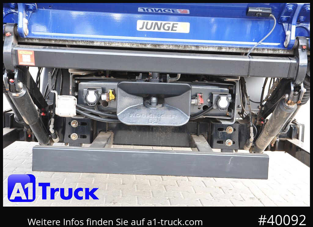 RENAULT D 240, 4x2, Ladebordwand, LBW, guter Zustand - Тентованный грузовик: фото 2 RENAULT D 240, 4x2, Ladebordwand, LBW, guter Zustand - Тентованный грузовик: фото 2