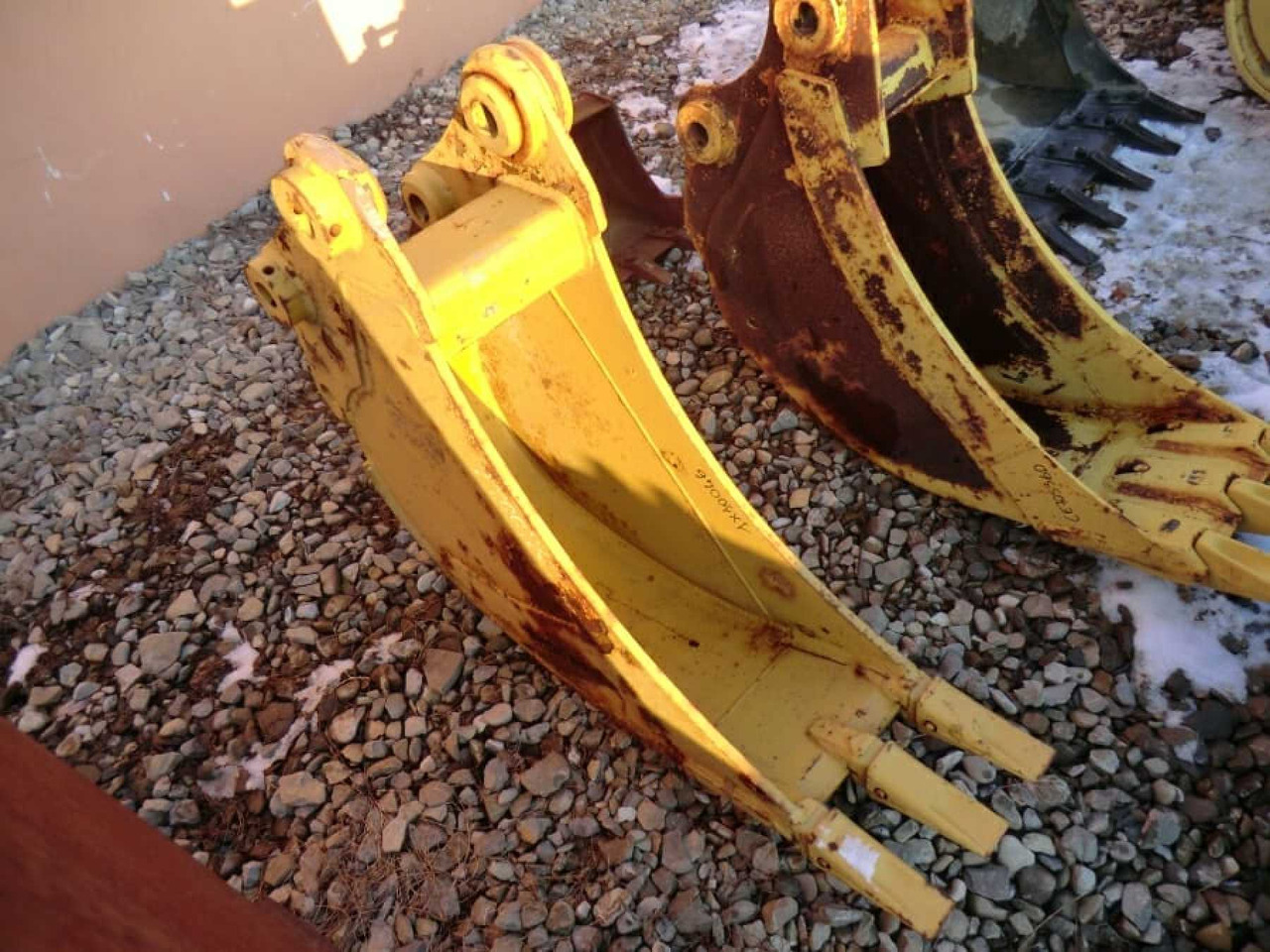 Caterpillar 307 Benna HD con denti, marca ROMEA, peso 200 kg, anno di costruzione 2004. Larghezza mm 300. - Ковш для экскаватора: фото 1 Caterpillar 307 Benna HD con denti, marca ROMEA, peso 200 kg, anno di costruzione 2004. Larghezza mm 300. - Ковш для экскаватора: фото 1