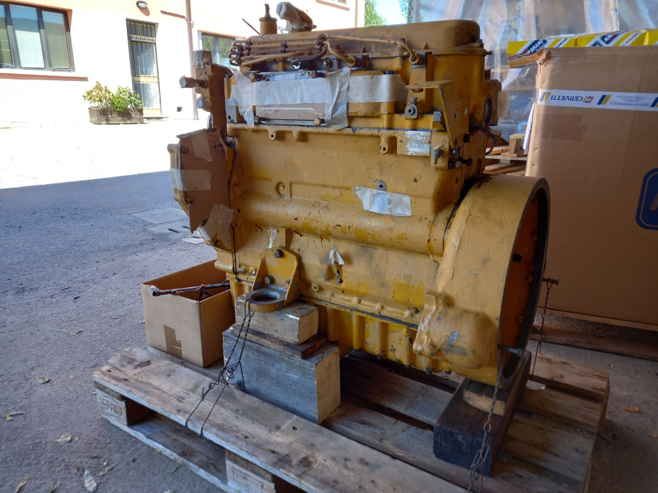 Caterpillar 3204 MOTORE REVISIONATO - Двигатель и запчасти для Строительной техники: фото 2 Caterpillar 3204 MOTORE REVISIONATO - Двигатель и запчасти для Строительной техники: фото 2