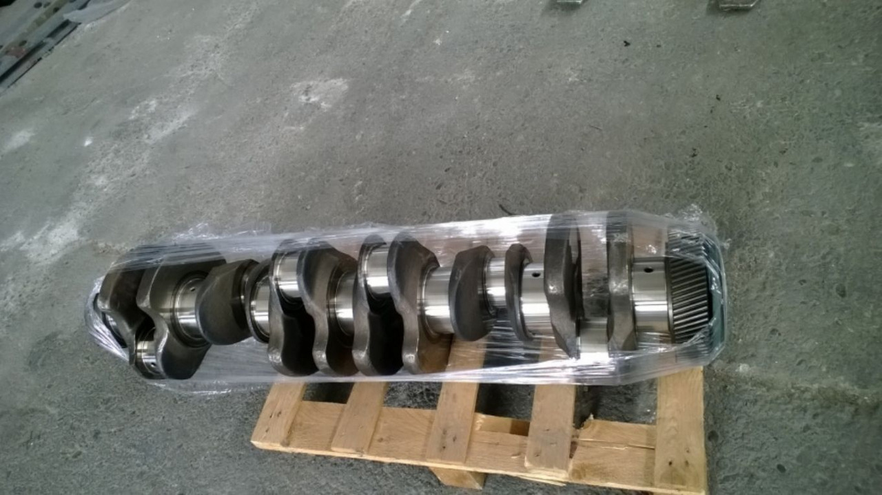 Caterpillar 3406 Albero motore std p/n 1170456, lucidato. Completo di ingranaggio a 80 denti p/n 1W9302. - Коленчатый вал для Строительной техники: фото 1 Caterpillar 3406 Albero motore std p/n 1170456, lucidato. Completo di ingranaggio a 80 denti p/n 1W9302. - Коленчатый вал для Строительной техники: фото 1