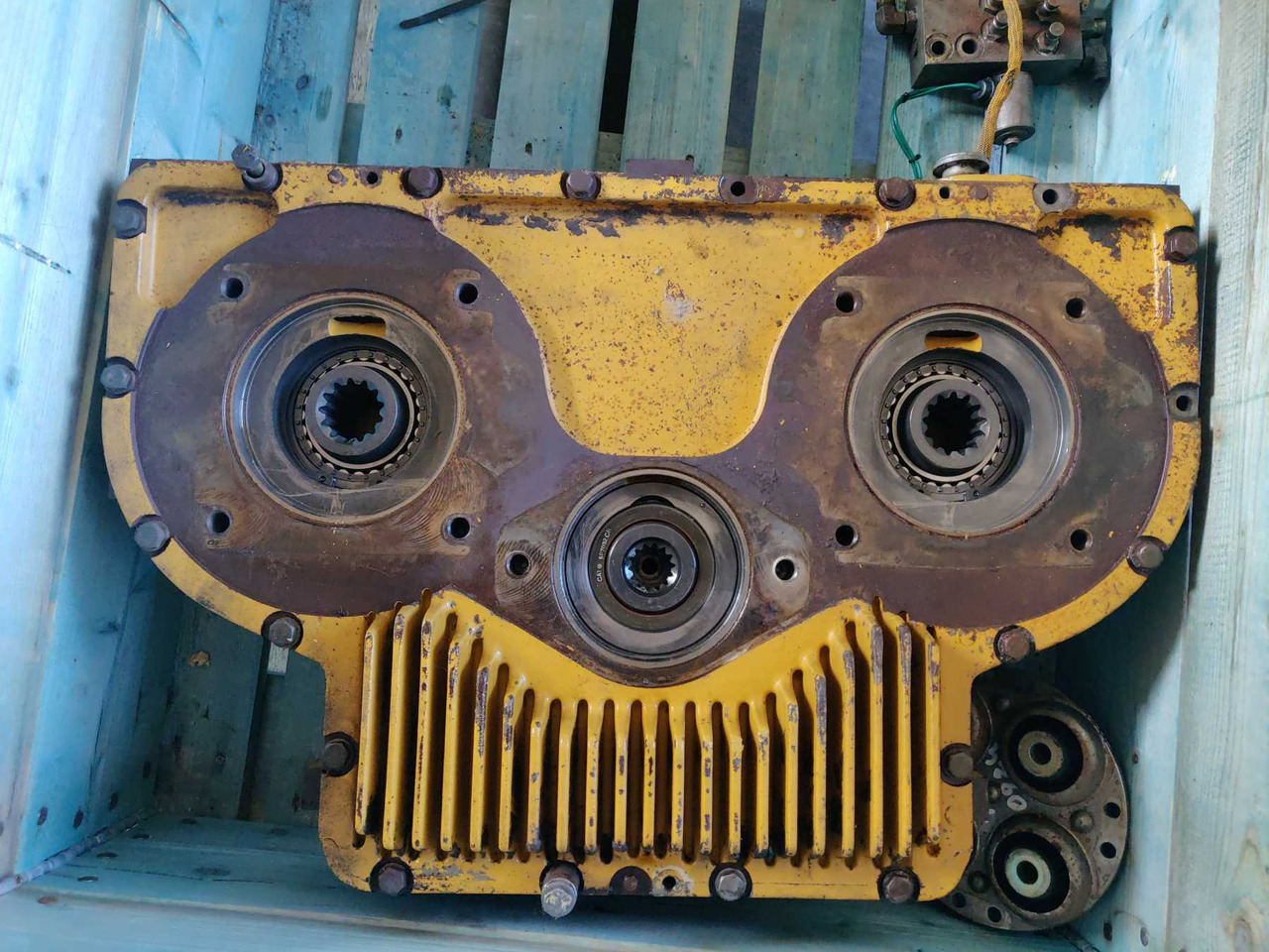 Caterpillar 963C DRIVE DI ACCOPPIAMENTO DELLE POMPE - Трансмиссия для Строительной техники: фото 1 Caterpillar 963C DRIVE DI ACCOPPIAMENTO DELLE POMPE - Трансмиссия для Строительной техники: фото 1