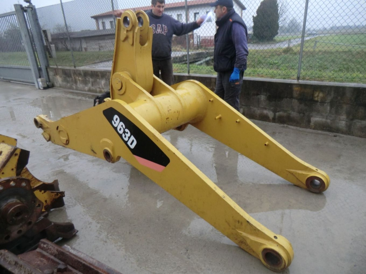 Caterpillar 963D BRACCIO CON LEVA - Стрела для Строительной техники: фото 2 Caterpillar 963D BRACCIO CON LEVA - Стрела для Строительной техники: фото 2
