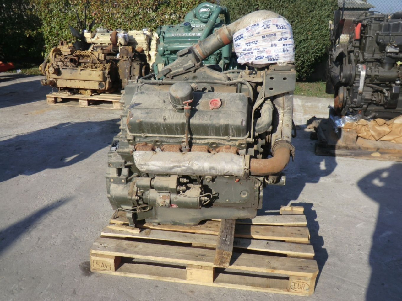 DETROIT DIESEL 8V53 MOTORE MARINO USATO. TIPO D.W. - L.S. COMPLETO DI TURBO E MOTORINO DI AVVIAMENTO. - Двигатель для Строительной техники: фото 1 DETROIT DIESEL 8V53 MOTORE MARINO USATO. TIPO D.W. - L.S. COMPLETO DI TURBO E MOTORINO DI AVVIAMENTO. - Двигатель для Строительной техники: фото 1