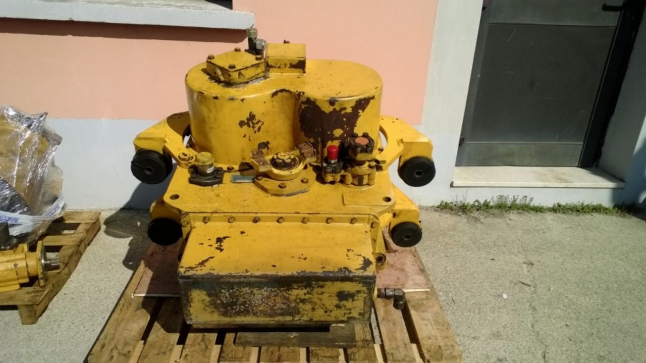 VOLVO L330E Trasmissione revisionata. - Коробка передач для Строительной техники: фото 1 VOLVO L330E Trasmissione revisionata. - Коробка передач для Строительной техники: фото 1