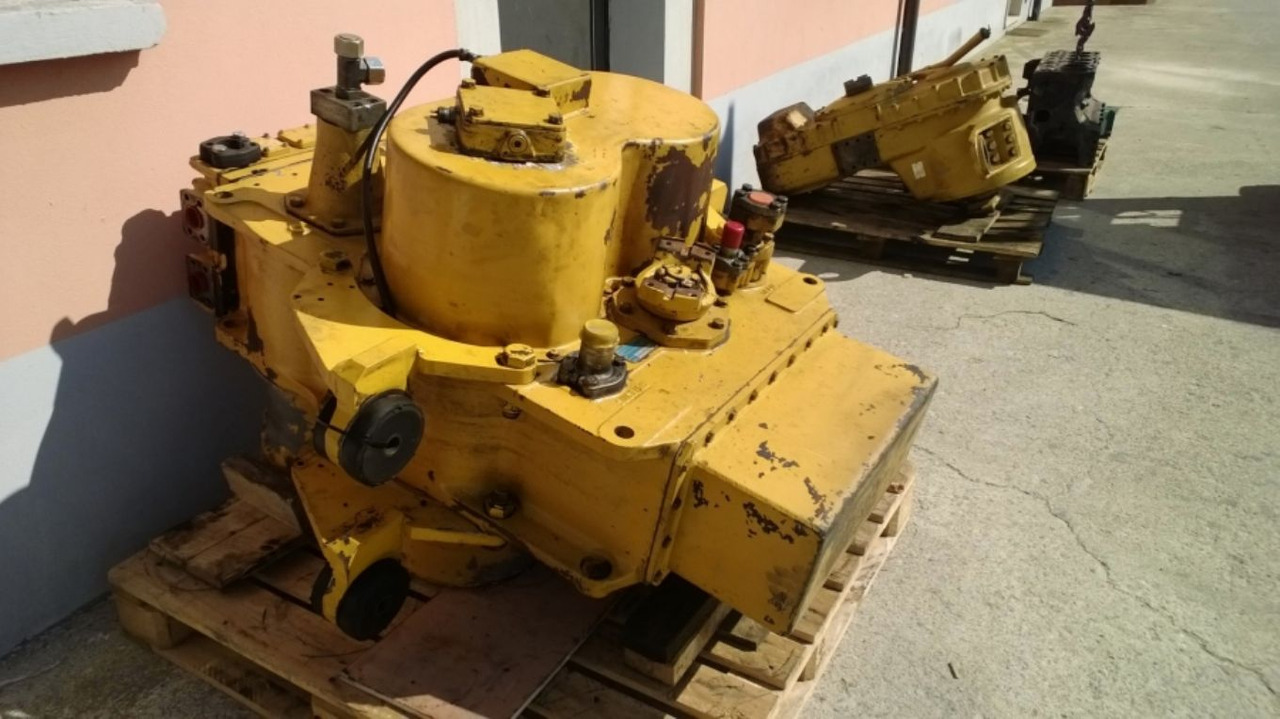 VOLVO L330E Trasmissione revisionata. - Коробка передач для Строительной техники: фото 2 VOLVO L330E Trasmissione revisionata. - Коробка передач для Строительной техники: фото 2