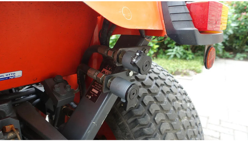 Kubota B2230 HST Hydrostaat MOTOR DEFECT - Минитрактор: фото 5 Kubota B2230 HST Hydrostaat MOTOR DEFECT - Минитрактор: фото 5