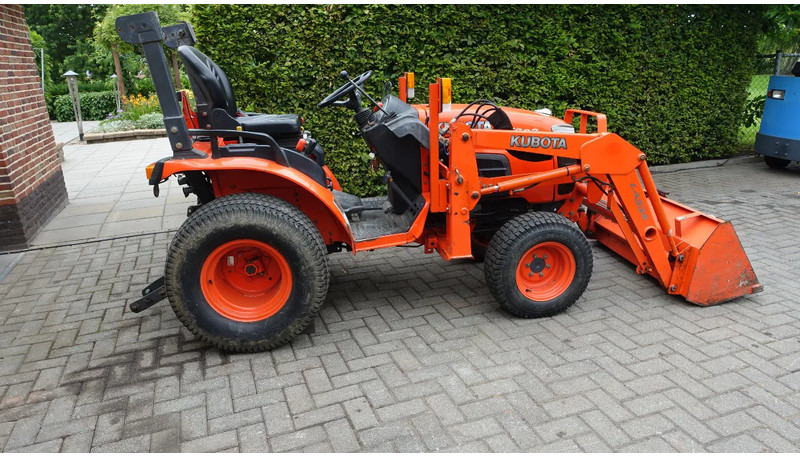 Kubota B2230 HST Hydrostaat MOTOR DEFECT - Минитрактор: фото 3 Kubota B2230 HST Hydrostaat MOTOR DEFECT - Минитрактор: фото 3
