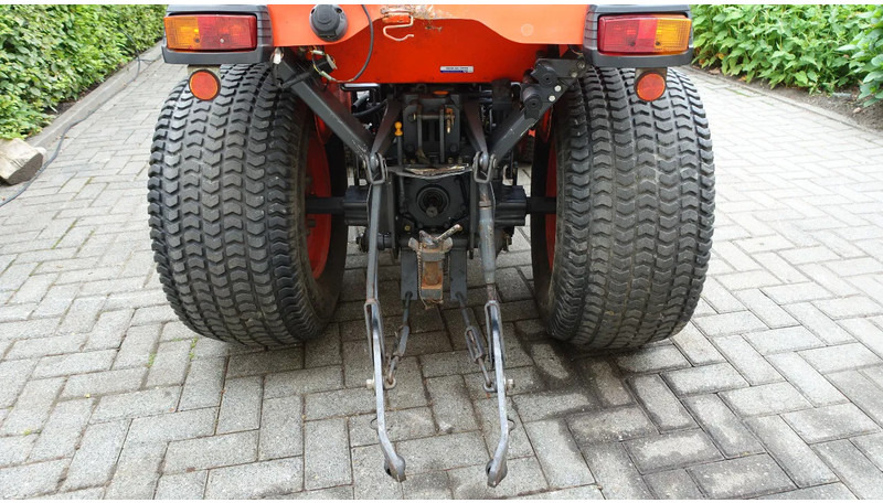 Kubota B2230 HST Hydrostaat MOTOR DEFECT - Минитрактор: фото 4 Kubota B2230 HST Hydrostaat MOTOR DEFECT - Минитрактор: фото 4
