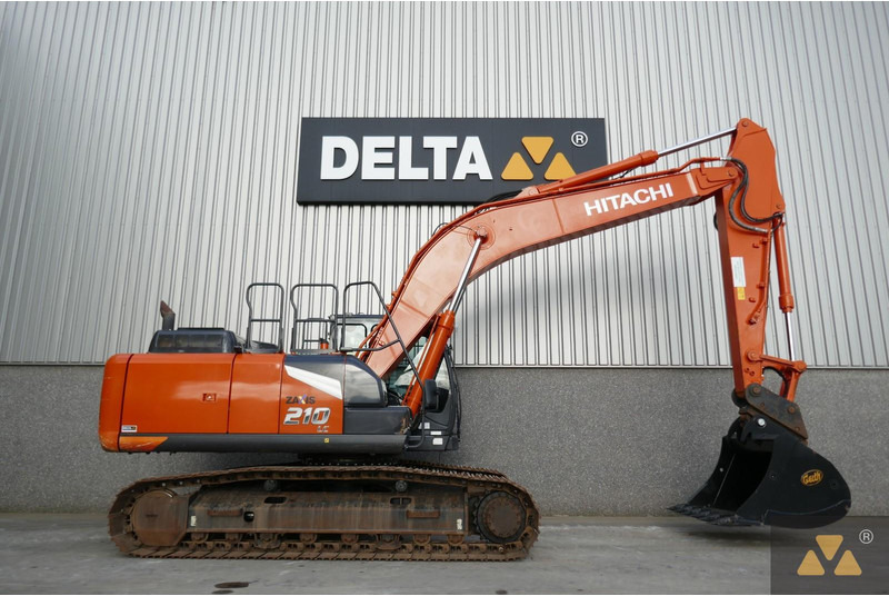 Hitachi ZX210LC-7 - Гусеничный экскаватор: фото 2 Hitachi ZX210LC-7 - Гусеничный экскаватор: фото 2