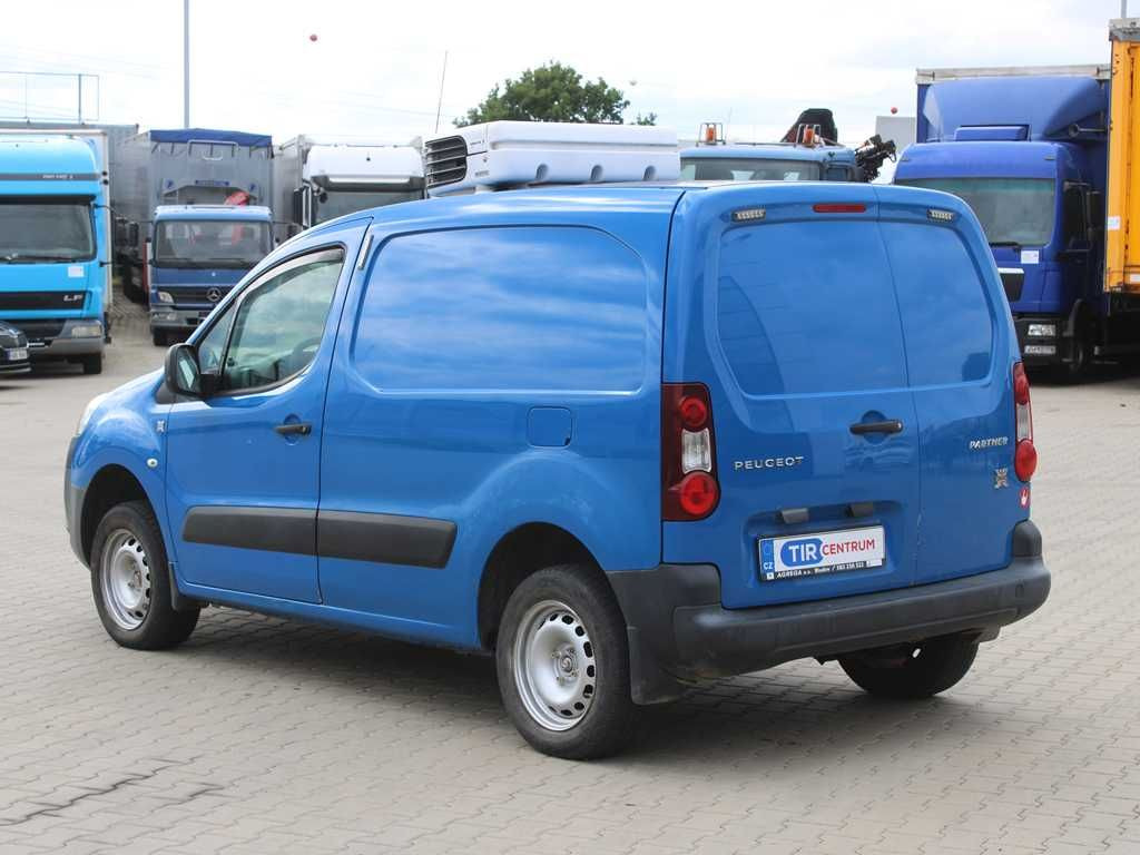 Peugeot PEUGEOT PARTNER, 4X4, CARRIER NEOS 100 - Фургон-рефрижератор: фото 4 Peugeot PEUGEOT PARTNER, 4X4, CARRIER NEOS 100 - Фургон-рефрижератор: фото 4