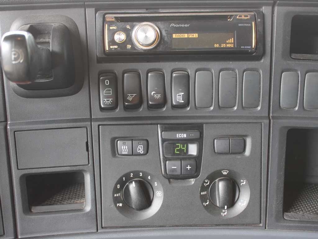 Тягач Scania R490, EURO 6, INDEPENDENT AIR CONDITIONING, RETARDER, DUAL-CIRCUIT HYDRAULICS: фото 11