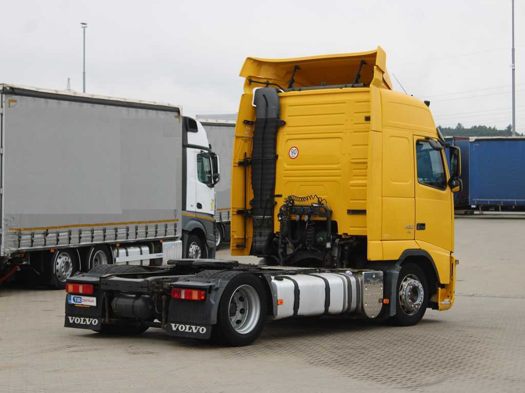 Volvo FH 420, EURO 5 EEV, LOWDECK, AIR SUSPENSION, VEB + - Тягач: фото 4 Volvo FH 420, EURO 5 EEV, LOWDECK, AIR SUSPENSION, VEB + - Тягач: фото 4