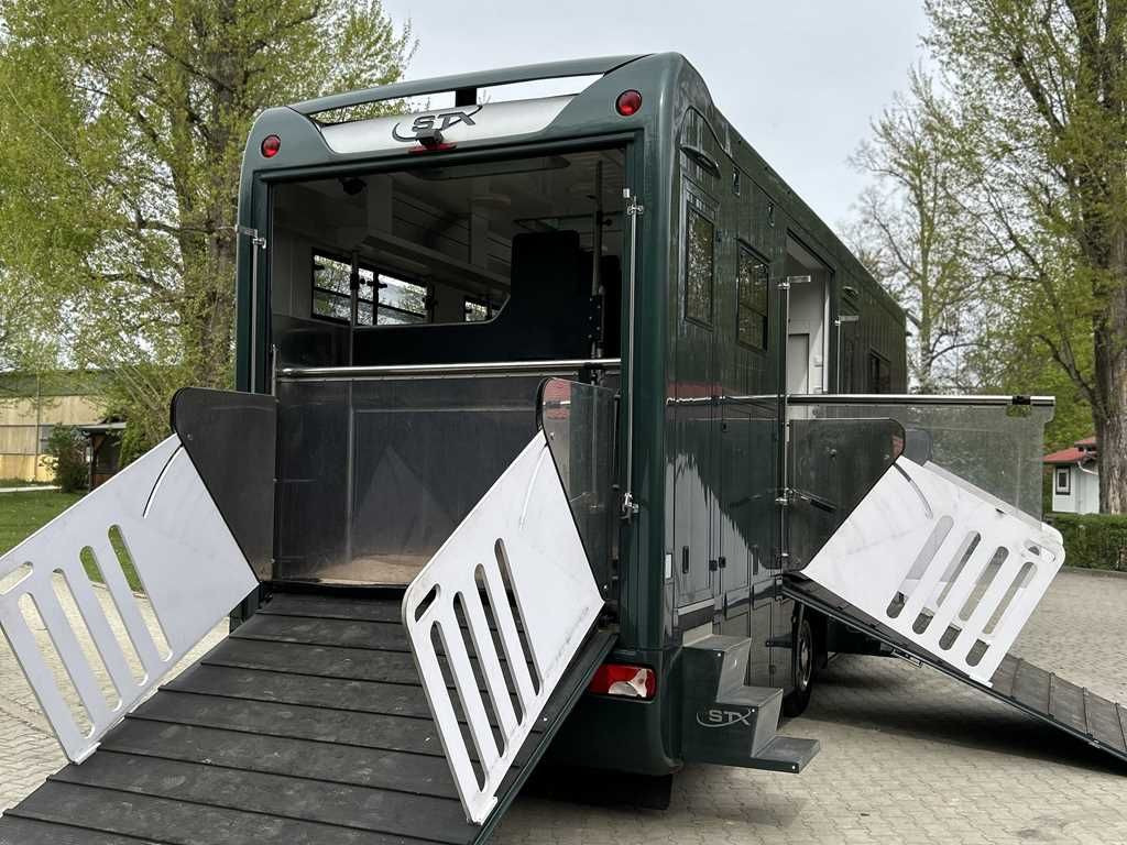 Volvo STX FL, 6 PEOPLE, 5 HORSES, CAMERA, 2X TAIL LIFT - Коневоз: фото 5 Volvo STX FL, 6 PEOPLE, 5 HORSES, CAMERA, 2X TAIL LIFT - Коневоз: фото 5