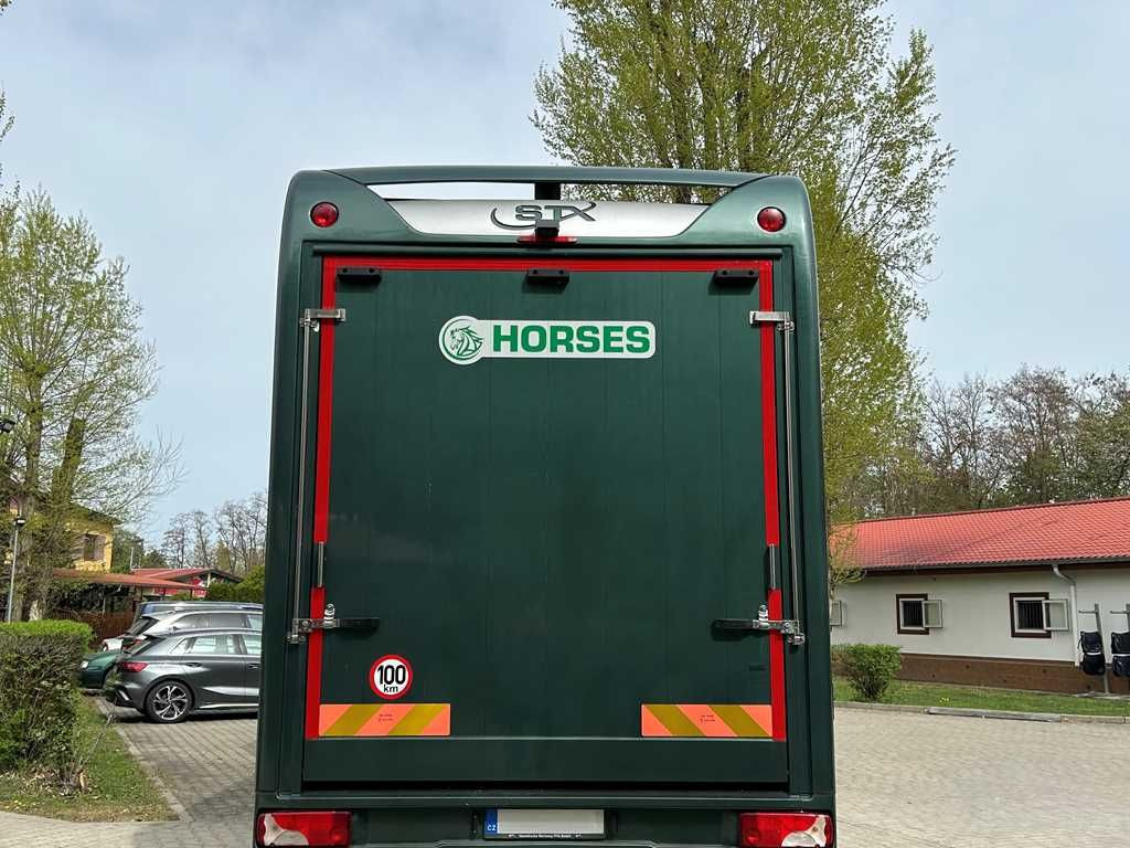 Volvo STX FL, 6 PEOPLE, 5 HORSES, CAMERA, 2X TAIL LIFT - Коневоз: фото 4 Volvo STX FL, 6 PEOPLE, 5 HORSES, CAMERA, 2X TAIL LIFT - Коневоз: фото 4