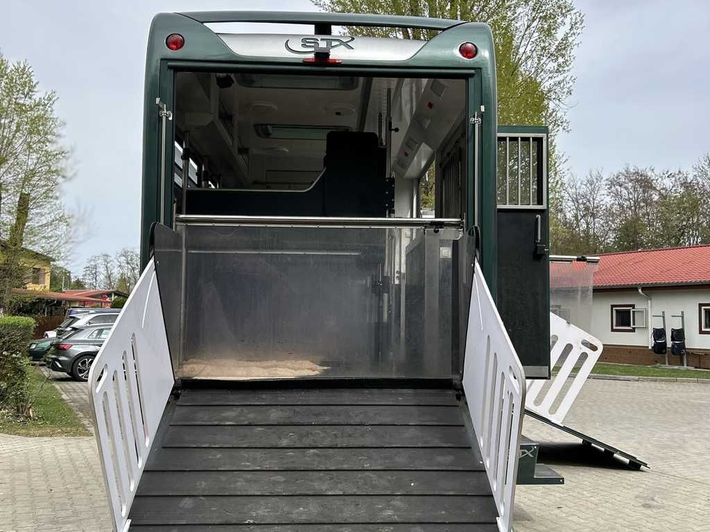 Volvo STX FL, 6 PEOPLE, 5 HORSES, CAMERA, 2X TAIL LIFT - Коневоз: фото 4 Volvo STX FL, 6 PEOPLE, 5 HORSES, CAMERA, 2X TAIL LIFT - Коневоз: фото 4