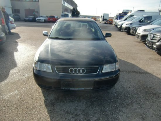 Audi A3 Limousine 1,9 TDI Ersatzteilträger - Седан: фото 2 Audi A3 Limousine 1,9 TDI Ersatzteilträger - Седан: фото 2