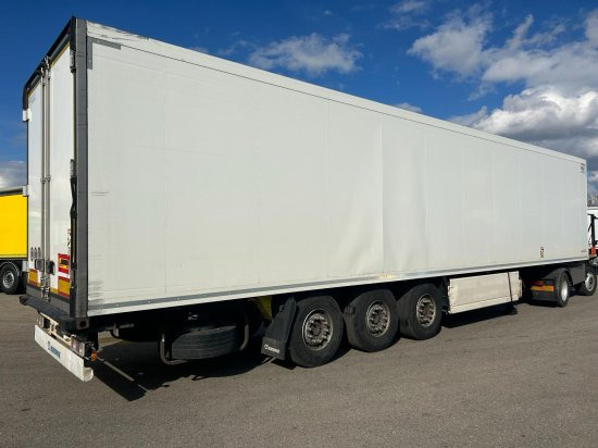 Krone SD Cool Liner, Carrier Vector 1350 - Изотермический полуприцеп: фото 4 Krone SD Cool Liner, Carrier Vector 1350 - Изотермический полуприцеп: фото 4