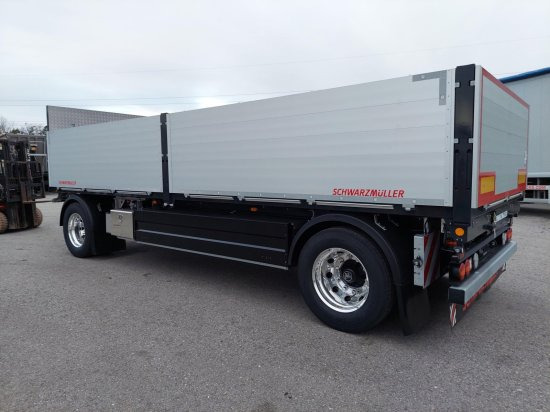 Schwarzmüller 2-Achs Jumbo-Baustoff-Plateauanhänger, BPW-Achsen, Alufelgen, - Прицеп бортовой/ Платформа: фото 2 Schwarzmüller 2-Achs Jumbo-Baustoff-Plateauanhänger, BPW-Achsen, Alufelgen, - Прицеп бортовой/ Платформа: фото 2