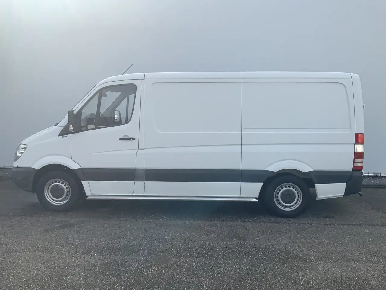 Mercedes-Benz Sprinter 211 2.2 CDI 366 L2 H1 Automaat 3 Zits Side Bar Tre - Цельнометаллический фургон: фото 3 Mercedes-Benz Sprinter 211 2.2 CDI 366 L2 H1 Automaat 3 Zits Side Bar Tre - Цельнометаллический фургон: фото 3