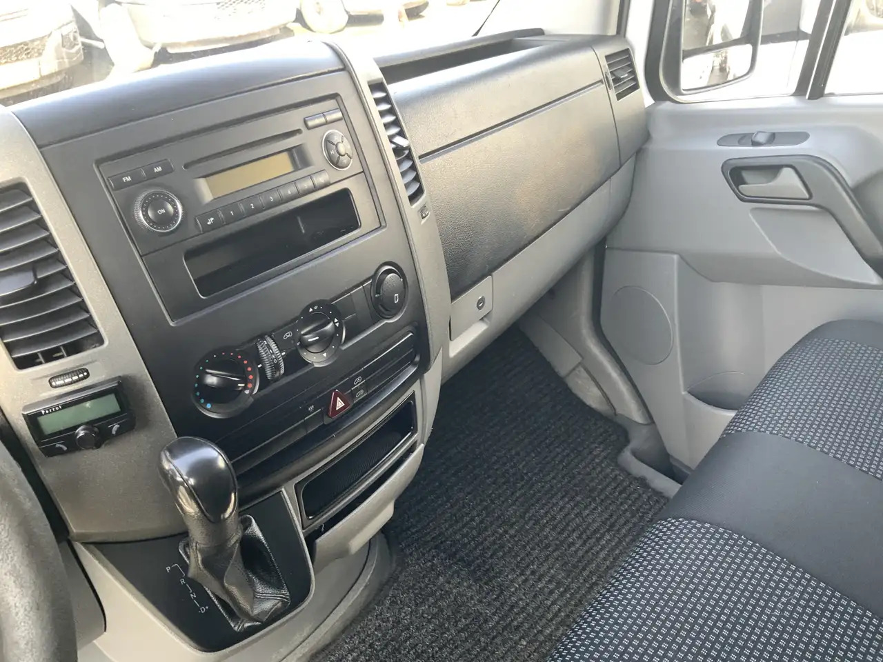 Mercedes-Benz Sprinter 311 2.2 CDI 366 L2H1 Automaat 3 Zits Trekaak 2800k - Цельнометаллический фургон: фото 4 Mercedes-Benz Sprinter 311 2.2 CDI 366 L2H1 Automaat 3 Zits Trekaak 2800k - Цельнометаллический фургон: фото 4